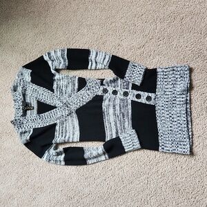 Knitted Black and White dress!